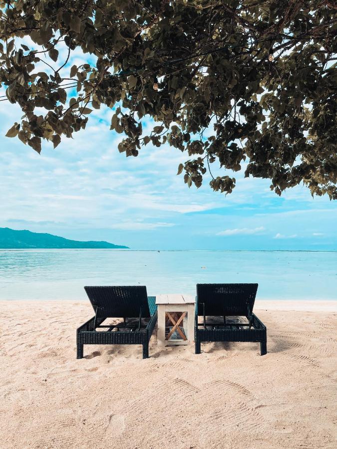 Serenity Luxurious Beachfront Villa & Spa With Private Infinity Pool, 8 Guests Gili Air Exterior foto