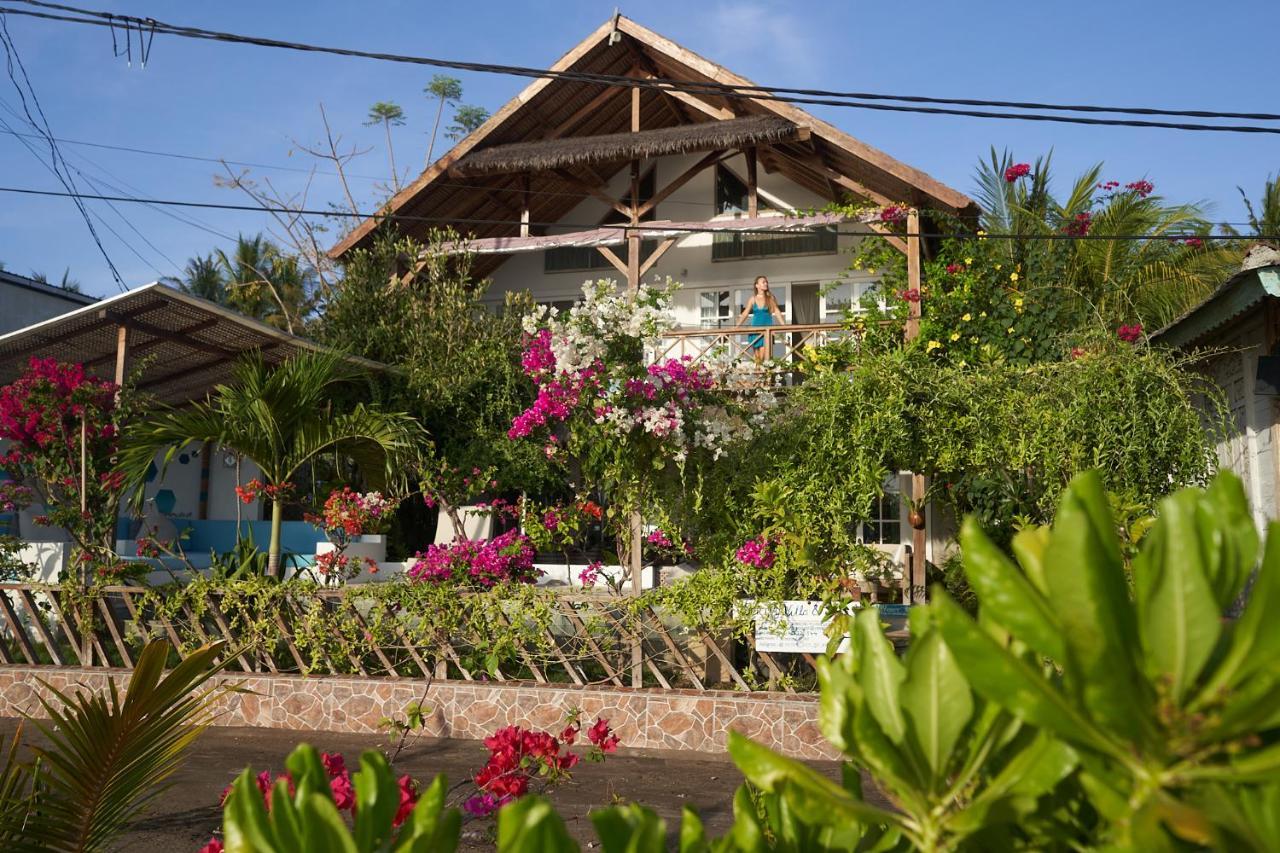 Serenity Luxurious Beachfront Villa & Spa With Private Infinity Pool, 8 Guests Gili Air Exterior foto
