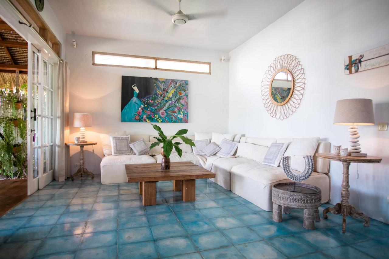Serenity Luxurious Beachfront Villa & Spa With Private Infinity Pool, 8 Guests Gili Air Exterior foto